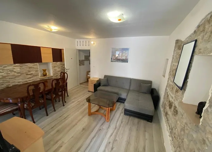 Dalmata Garden Apartment *