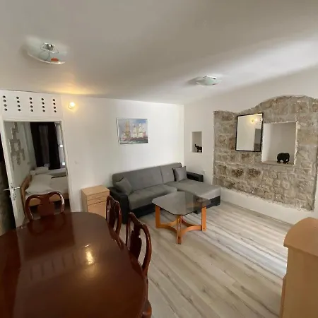 Apartment Dalmata Garden
